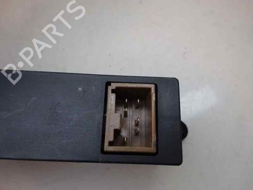 Raamschakelaar rechts achter MITSUBISHI PAJERO SPORT I (K7_, K9_) 2.5 TD (K94W) (133 hp) 3118163