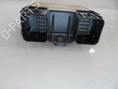 Calculateur Airbags FORD FIESTA V (JH_, JD_) 1.4 TDCi (68 hp) 354866