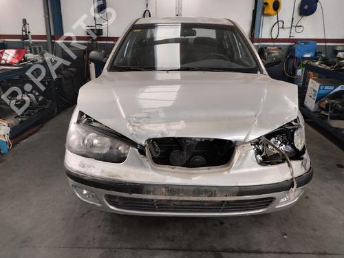 Used Parts HYUNDAI ELANTRA III Saloon (XD) 1.6 (105 hp) 1353729