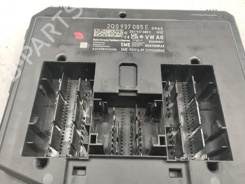 Used Fuse box Fuse box 17641376 17641376