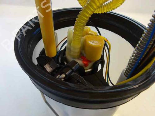 Used Fuel pump Fuel pump SEAT IBIZA IV (6J5, 6P1) 1.6 TDI (90 hp) 2136630 2136630