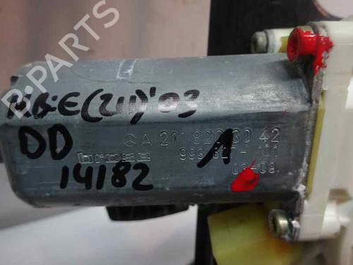 Alzavetro anteriore destra MERCEDES-BENZ E-CLASS (W211) E 320 CDI (211.026) (204 hp) 6791176