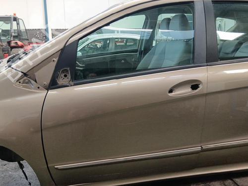 Used Left front door Left front door MERCEDES-BENZ A-CLASS (W169) A 180 CDI (169.007, 169.307) (109 hp) 35745428 35745428