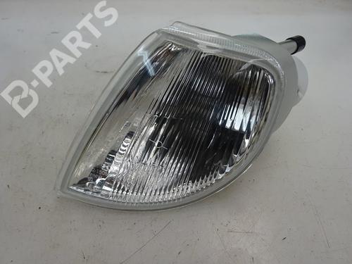 Used Left front indicator Left front indicator CITROËN SAXO (S0, S1) [1996-2004] 10525675 10525675