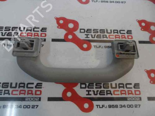 Høyre foran invendig håndtak MERCEDES-BENZ CLK (C209) CLK 270 CDI (209.316) (170 hp) 3213048