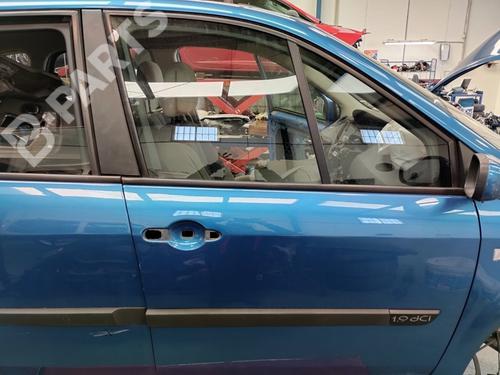 Used Right front door RENAULT SCÉNIC II (JM0/1_) [2003-2010]  11886722