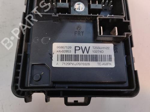 Used Fuse box CHEVROLET AVEO / KALOS Saloon (T250, T255) 1.4 (101 hp) 16345625