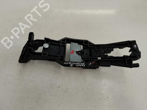 Used Front left exterior door handle MERCEDES-BENZ CLK (C209) [2002-2010]  12563119