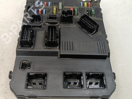Used Fuse box Fuse box 35742563 35742563