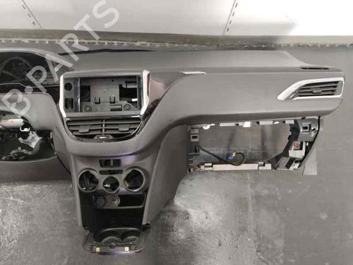 Salpicadero PEUGEOT 2008 I (CU_) 1.2 THP 110 / PureTech 110 | BP30540476C46 