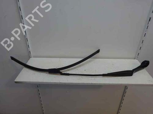 Used Front windshield wiper arm FORD FOCUS III Turnier 1.0 EcoBoost (125 hp) 3469178