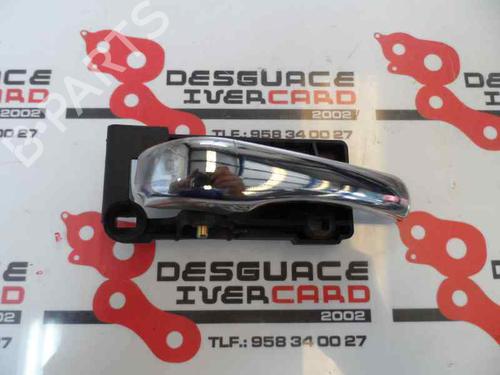 Used Front right interior door handle Front right interior door handle 3212811 3212811
