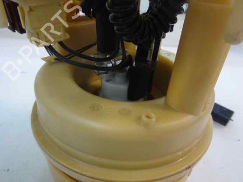 Used Fuel pump PEUGEOT 206 Hatchback (2A/C) 1.4 i (75 hp) 6438790