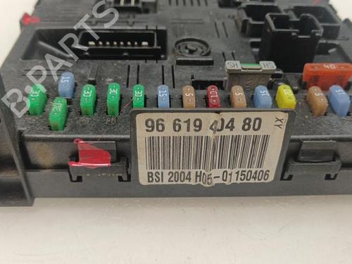 Fuse box CITROËN C4 I (LC_) 1.4 16V | BP37258148E1 - Image 3