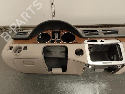 Used Dashboard VW PASSAT B6 (3C2) 2.0 TDI (170 hp) 15505950