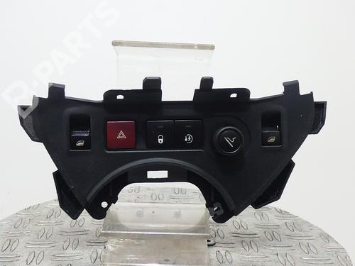 Used Switch PEUGEOT PARTNER Tepee 1.6 HDi (109 hp) 7884321