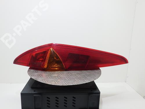 Used Left taillight FIAT PUNTO (188_) 1.2 16V 80 (188.233, .235, .253, .255, .333, .353, .639,... (80 hp) 7885662