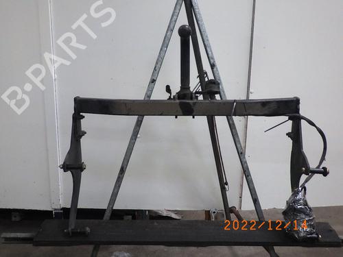 Used Tow ball/Mechanism DACIA LOGAN MCV II TCe 90 LPG (90 hp) 14764936