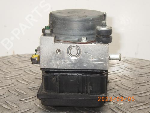Used ABS pump DACIA SANDERO 1.4 (BS0C, BS0A, BS0G, BS1F, BS0E) (75 hp) 15130660