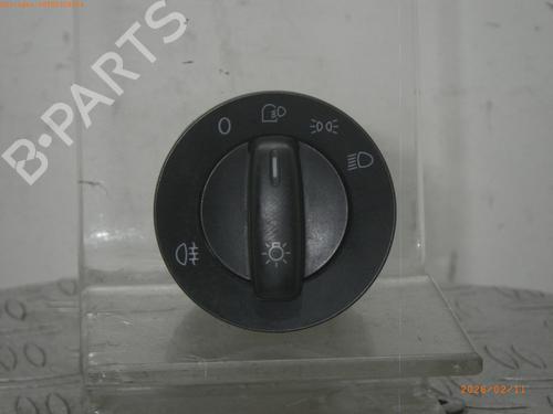 Used Headlight switch VW GOLF PLUS V (5M1, 521) 1.9 TDI (105 hp) 32212943