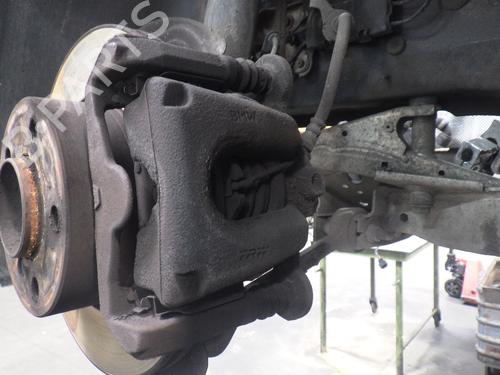 Used Left front brake caliper BMW 1 (E81) 116 i (122 hp) 28185886