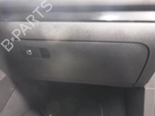 Handskerum VW GOLF VI (5K1) 1.4 (80 hp) 27867778