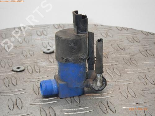 Used Washer pump RENAULT TWINGO II (CN0_) 1.2 16V (CN0K, CN0V, CN0A) (76 hp) 14754289