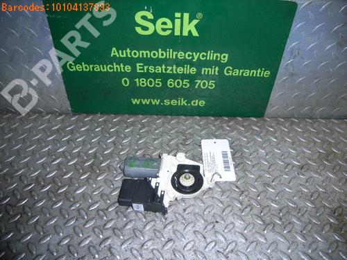 Rudehejsemotor bagstkærm højre VW GOLF IV (1J1) 1.6 (100 hp) 302981