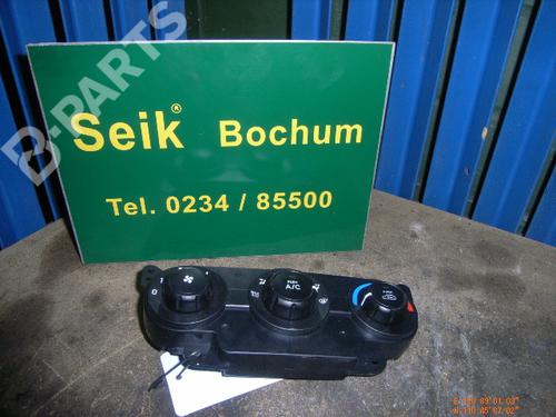 Used Climate control KIA CERATO I Hatchback (LD) 1.6 (105 hp) 988391