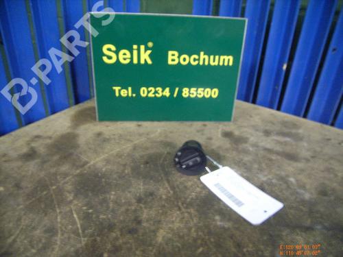 Used Headlight switch BMW 5 Touring (E39) 523 i (170 hp) 989745