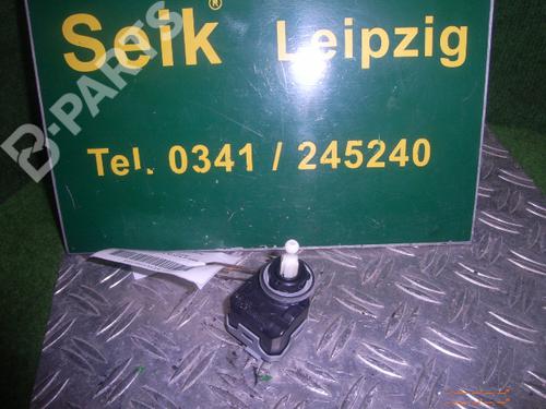 Used Headlight adjuster motor SKODA FABIA I Combi (6Y5) 1.2 (64 hp) 967585