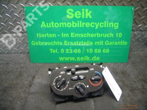 Used Climate control PEUGEOT 206 Hatchback (2A/C) 1.1 i (60 hp) 967975