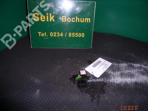 Used Switch NISSAN MICRA III (K12) 1.2 16V (65 hp) 970614