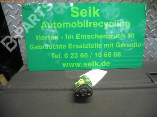 Used Switch NISSAN ALMERA TINO (V10) 1.8 (114 hp) 970858