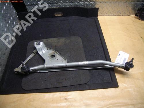 Used Front wipers mechanism DACIA SANDERO 1.4 (BS0C, BS0A, BS0G, BS1F, BS0E) (75 hp) 973243