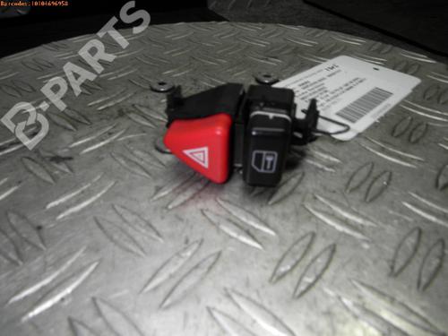 Used Warning switch MERCEDES-BENZ A-CLASS (W168) A 160 (168.033, 168.133) (102 hp) 975198