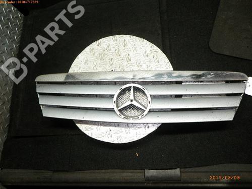 Used Grille MERCEDES-BENZ A-CLASS (W168) A 140 (168.031, 168.131) (82 hp) 1755609