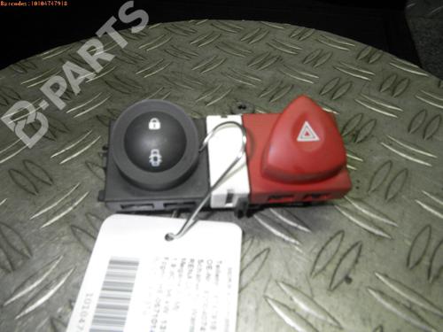 Used Warning switch RENAULT MEGANE II (BM0/1_, CM0/1_) 1.9 dCi (131 hp) 977295