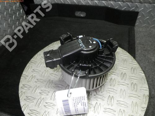 Ventilator motor TOYOTA YARIS (_P9_) 1.33 VVT-i (NSP90_, NSP90R) (100 hp) 977610