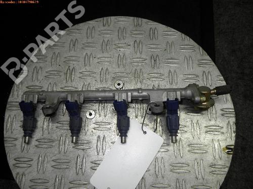 Used Injection rail TOYOTA YARIS (_P1_) 1.0 (SCP10_, SCP10R) (65 hp) 979017