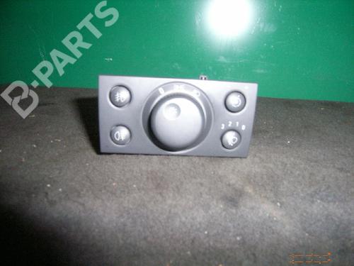 Used Headlight switch OPEL MERIVA A MPV (X03) 1.6 (E75) (105 hp) 979585