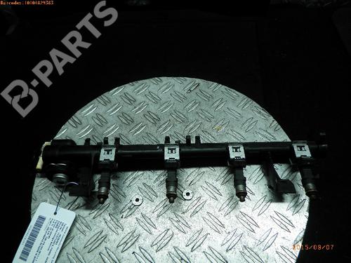 Used Injection rail FORD FOCUS III Saloon 1.6 Ti (105 hp) 980663