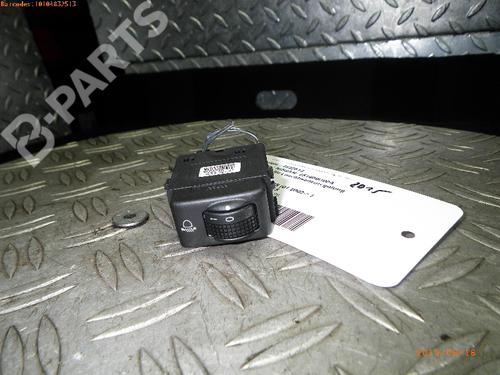 Used Switch NISSAN MICRA III (K12) 1.2 16V (65 hp) 980912