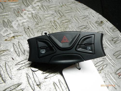 Used Warning switch FORD KA (RU8) 1.2 (69 hp) 981285