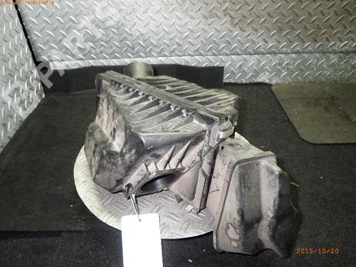 Used Air filter box NISSAN PRIMERA Estate (WP12) 1.8 (115 hp) 981331