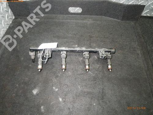 Used Injection rail DACIA SANDERO 1.4 (BS0C, BS0A, BS0G, BS1F, BS0E) (75 hp) 981571