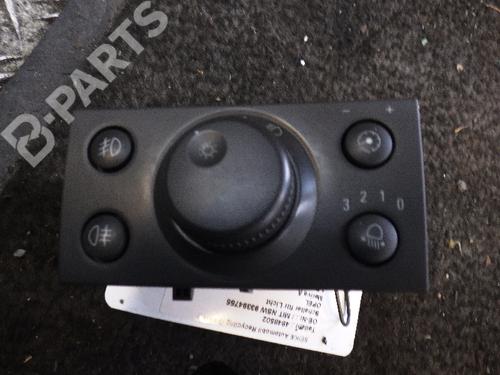 Used Headlight switch OPEL MERIVA A MPV (X03) 1.7 CDTI (E75) (100 hp) 981777