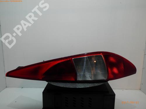 Used Right taillight FORD MONDEO III Turnier (BWY) 2.0 16V (146 hp) 749295