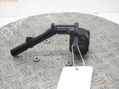 Used Ignition coil MERCEDES-BENZ C-CLASS (W204) C 180 CGI (204.031) (156 hp) 983843