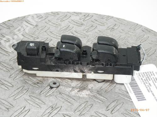 Used Switch MITSUBISHI SPACE WAGON (N9_W, N8_W) 2.4 GDI (N84W) (147 hp) 983892